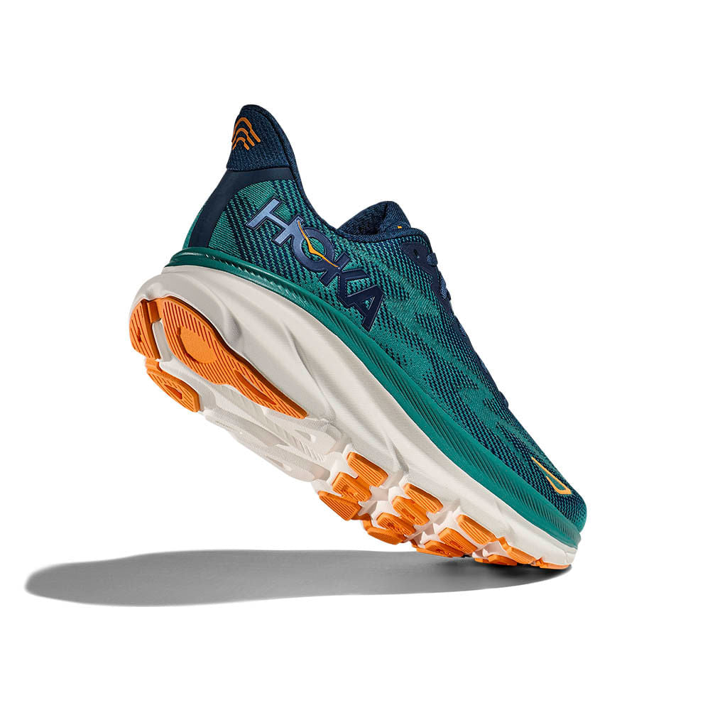 Hoka Clifton 9
