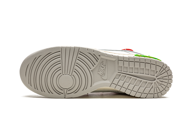 Dunk Low  Lot 23:50