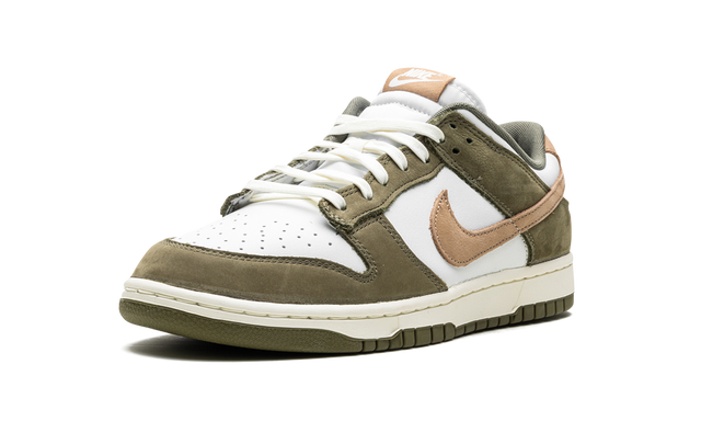 Dunk Low Premium Medium Olive Hemp