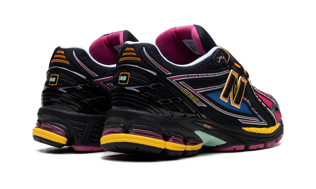 1906R "Black/Pink"