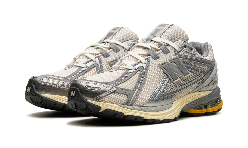 1906R "Metallic Sier Yellow"