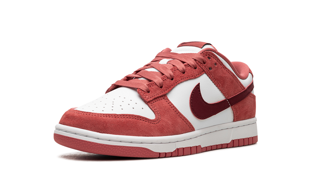 Dunk Low Valentine's Day (2024)