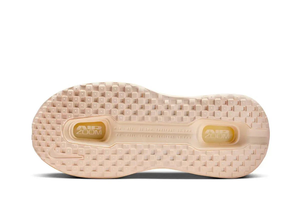 Nike Vomero Premium Chalk Bege