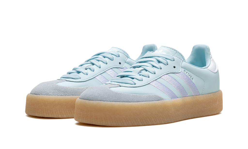 Sambae Almost Blue Sier Metallic Gum