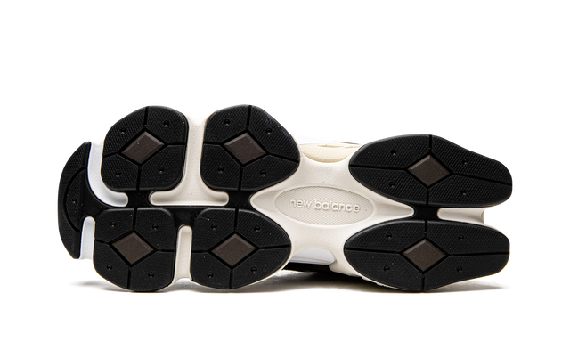 9060 Brown