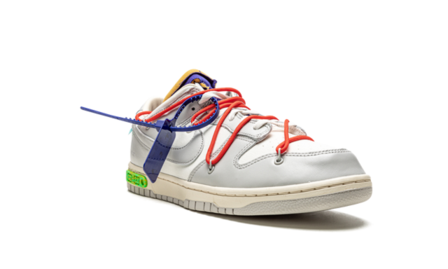 Dunk Low  Lot 23:50