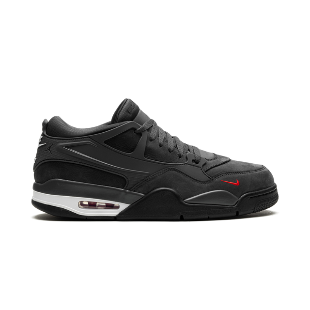 Air  4 RM Driveway Grey "Nigel Syester"