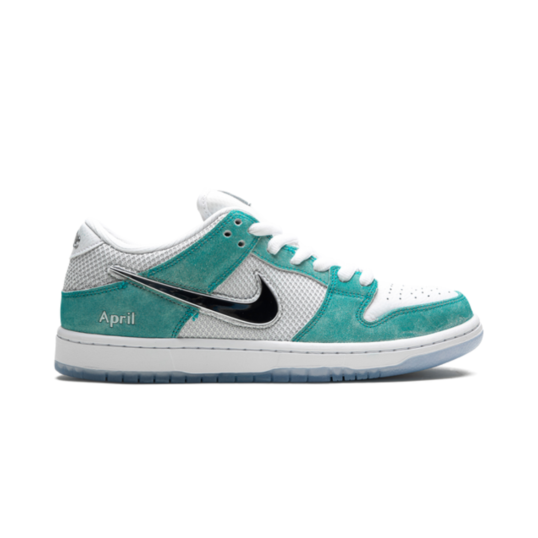 SB Dunk Low April Skateboards