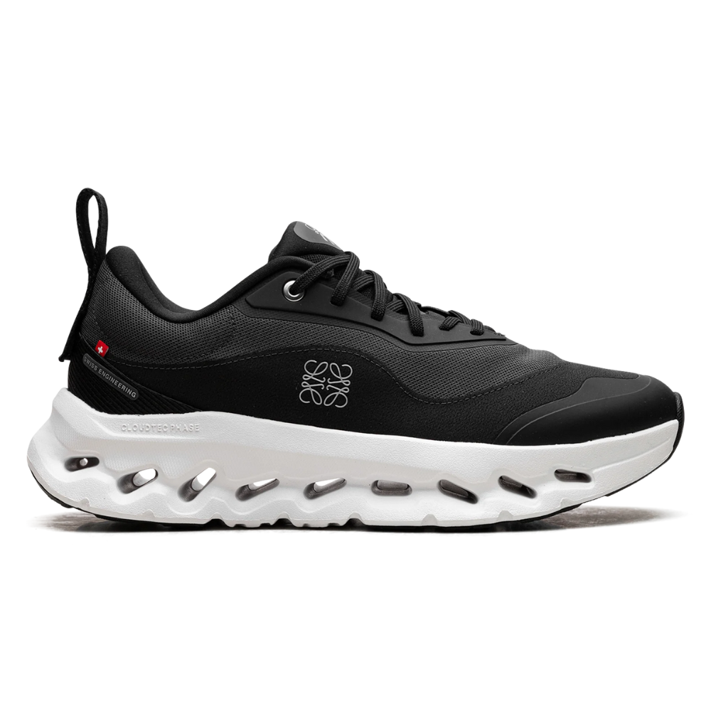 On x LOEWE Cloudtilt 2 'Black/White'