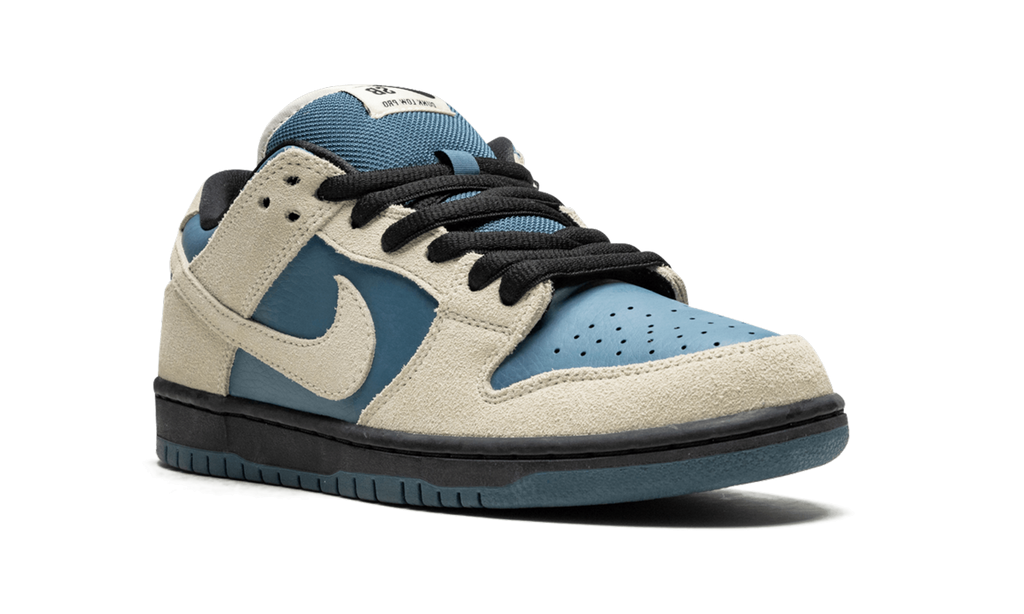 Dunk SB Low Light Cream Thunderstorm
