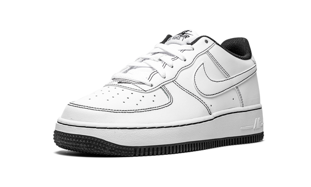 1 Low Contrast Stitch White Black