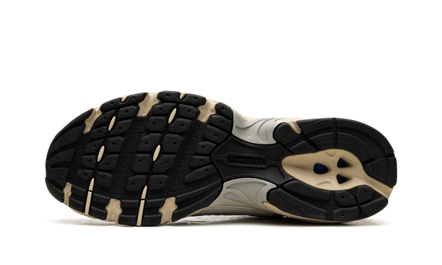 530 White Blue Oasis