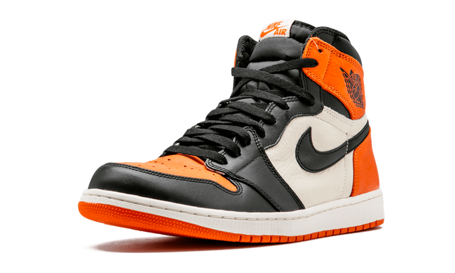 1 Retro High Shattered Blackboard