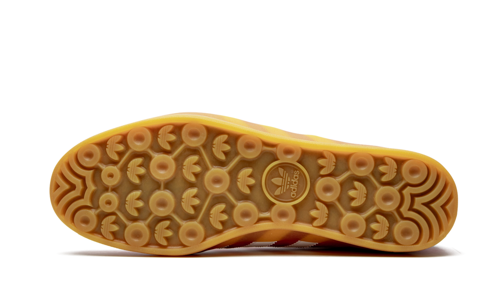 Gazelle Indoor Scarlet Cloud White