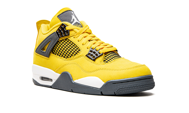 Air  4 Lightning