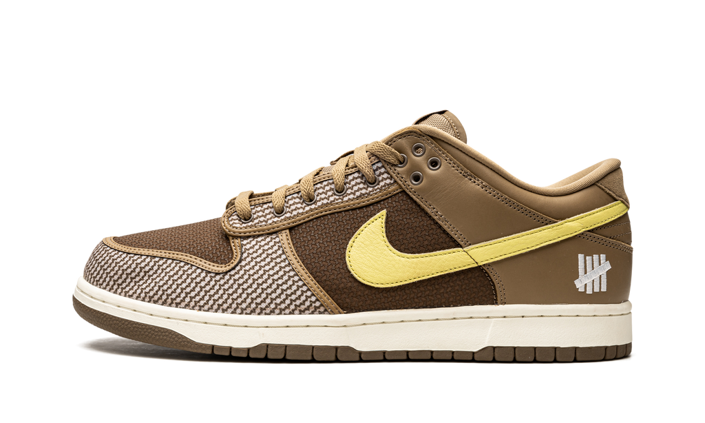 Dunk Low Undefeated Canteen