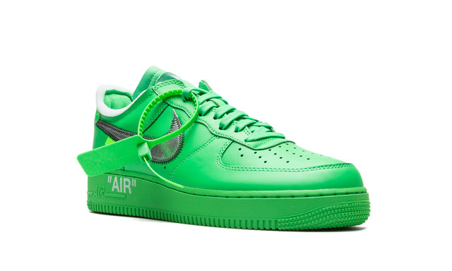 1 Low Off White Light Green Spark