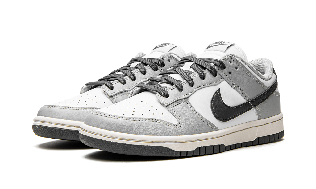 Dunk Low Light Smoke Grey