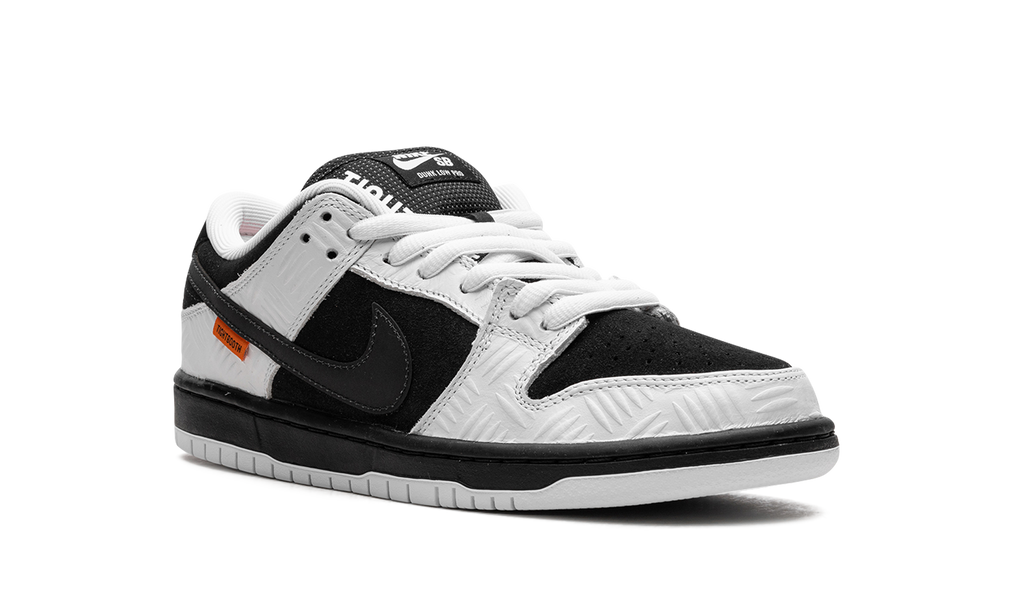 SB Dunk Low TIGHTBOOTH
