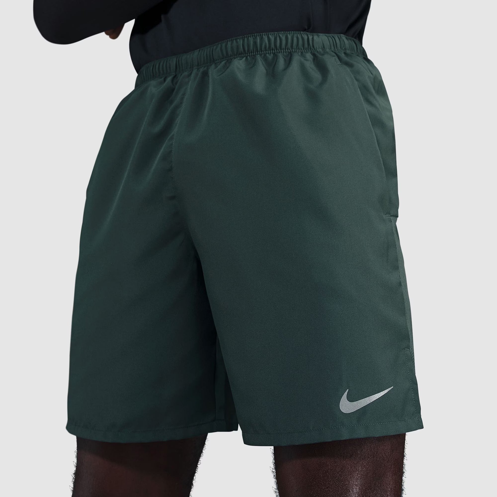 Nike Challenger Brief-Lined 7 Inch Shorts Green/Reflective Silv