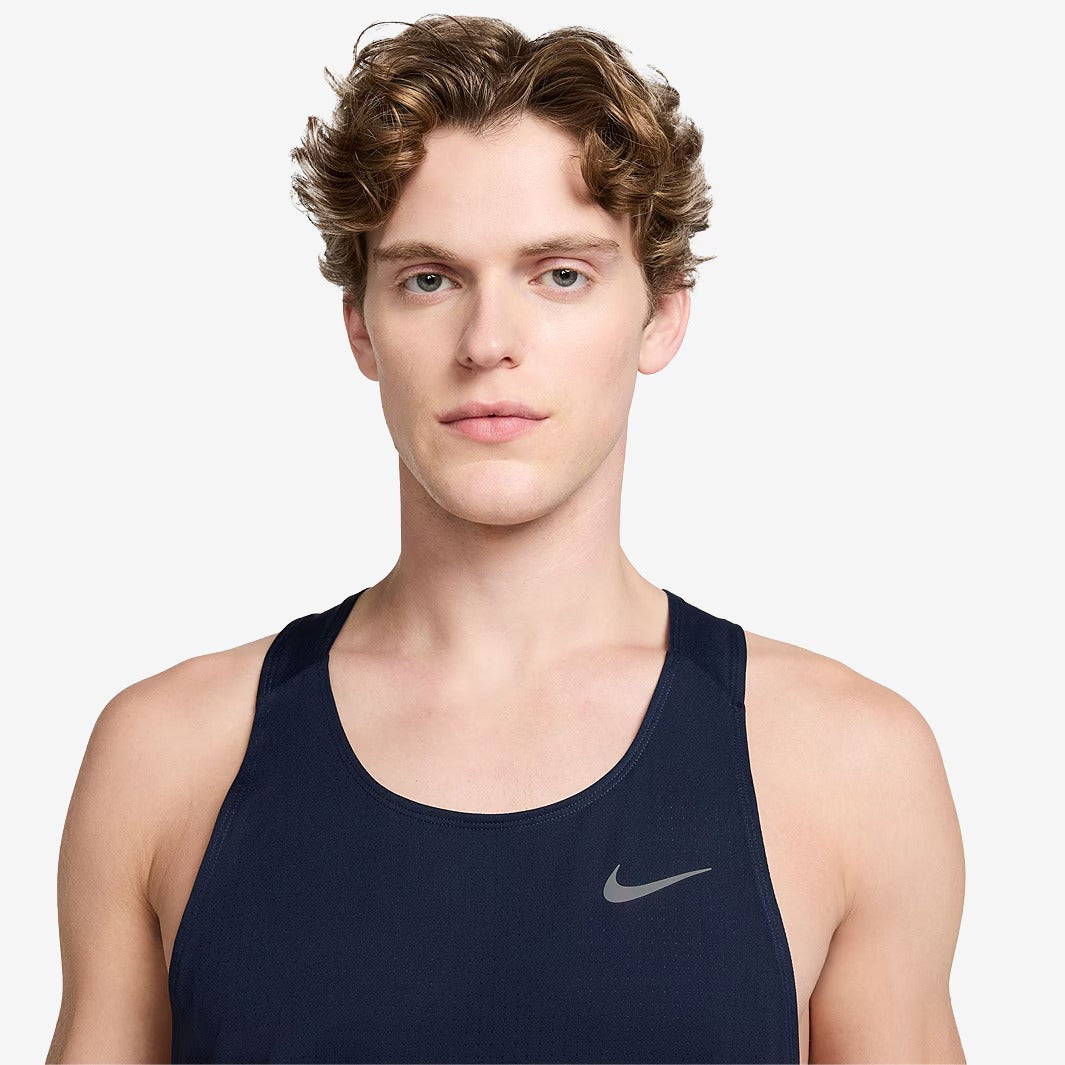 Camiseta regata Nike Dry-FIT Fast - Obsidiana refletiva