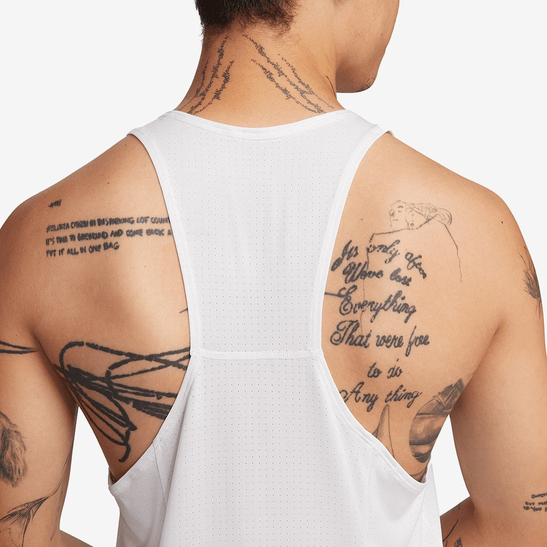 Camiseta regata Nike Dry-FIT Fast - Branca Refletiva