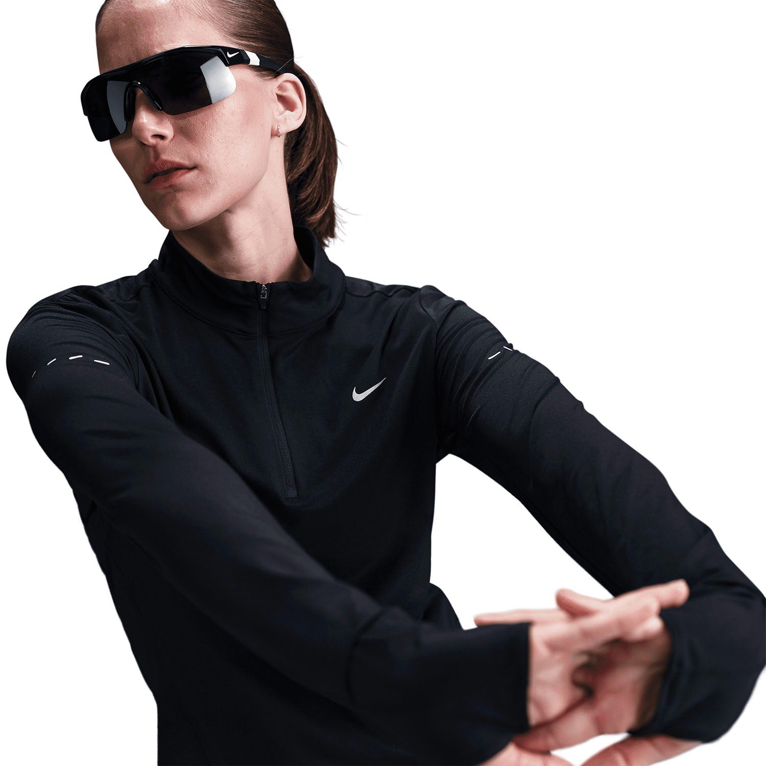 Camisa Dri-FIT Nike Swift UV Preto/Prata Refletivo - Feminino