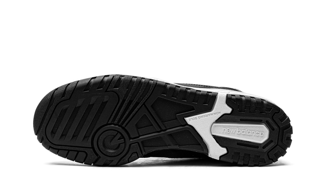550 Black White
