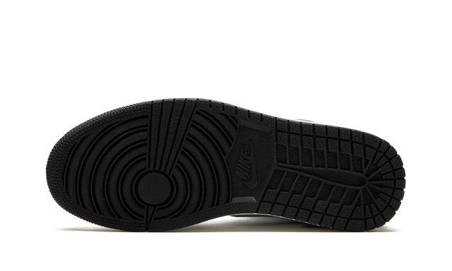 1 Retro High Washed Black