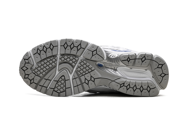 1906R "White Team Royal"