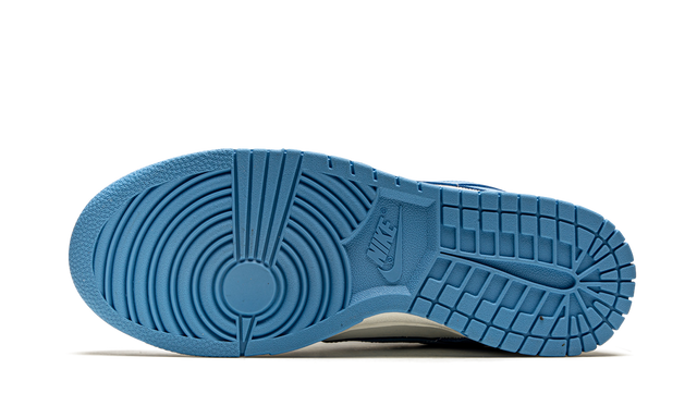 Dunk Low Coast