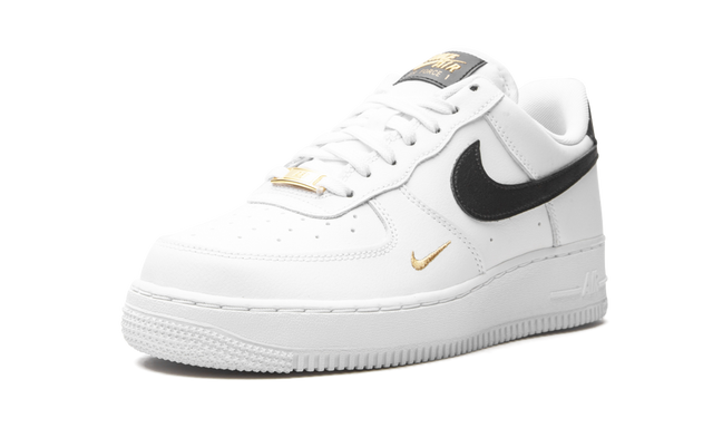1 Essential White Black Gold