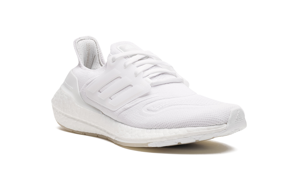 UltraBoost 22 Triple White