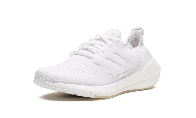 UltraBoost 22 Triple White