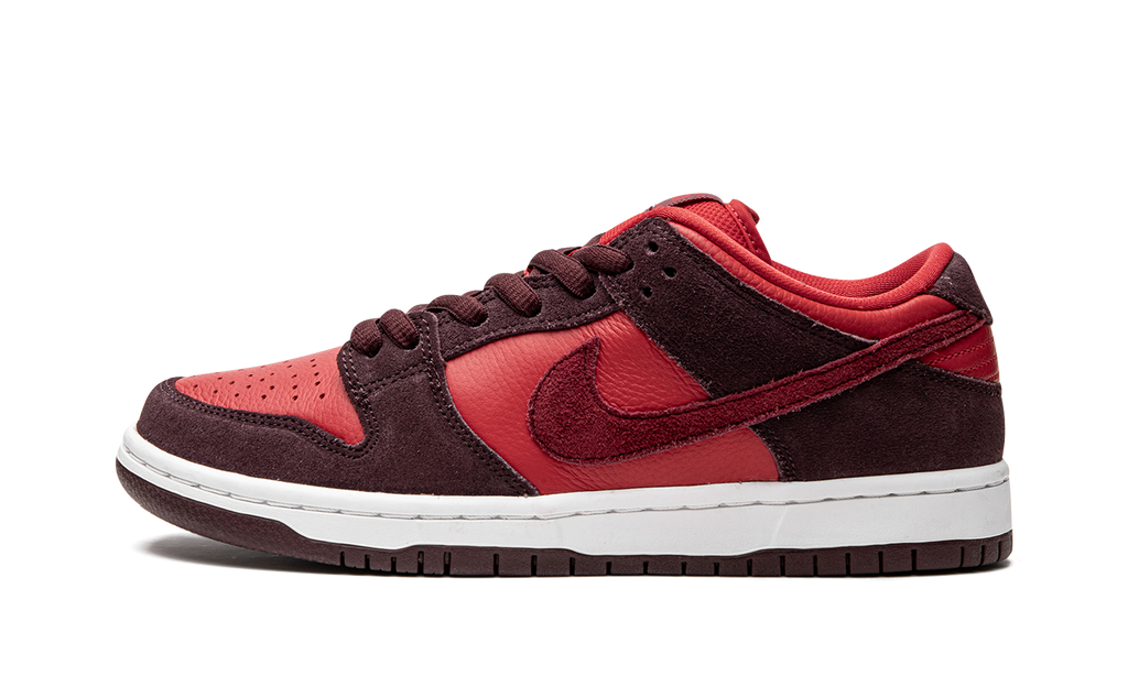 SB Dunk Low Cherry