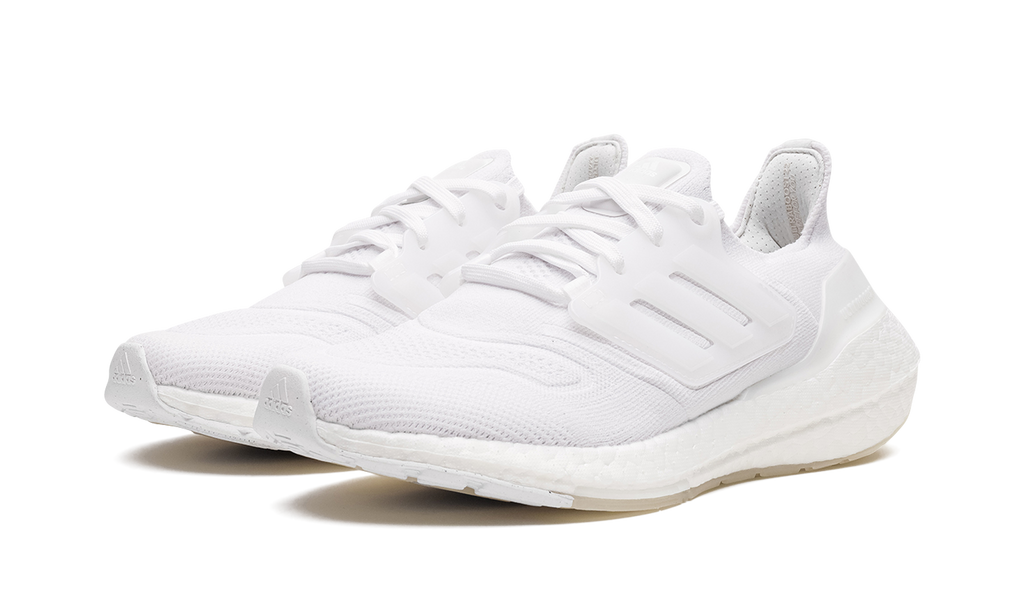UltraBoost 22 Triple White