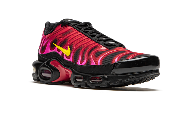 Air Max Plus TN x  University Red