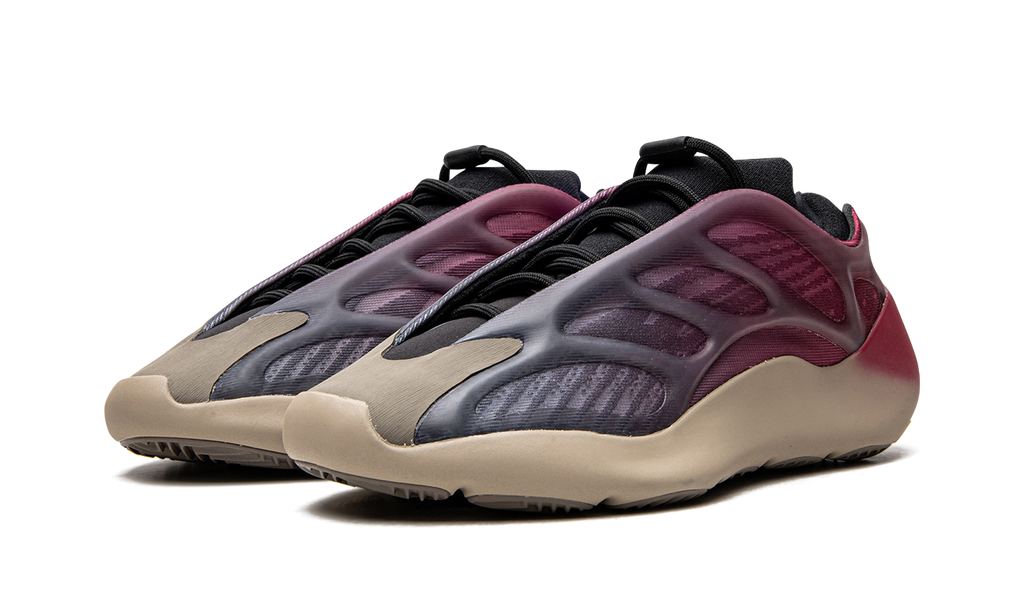 700 V3 Fade Carbon